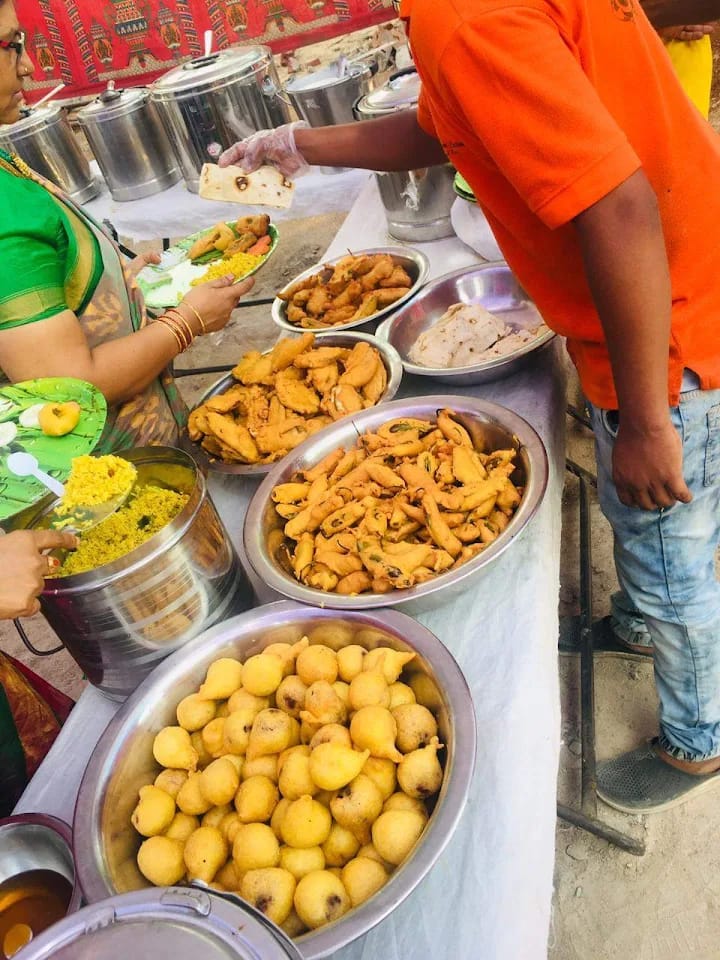 Thriveni Gallery - Evening Snacks